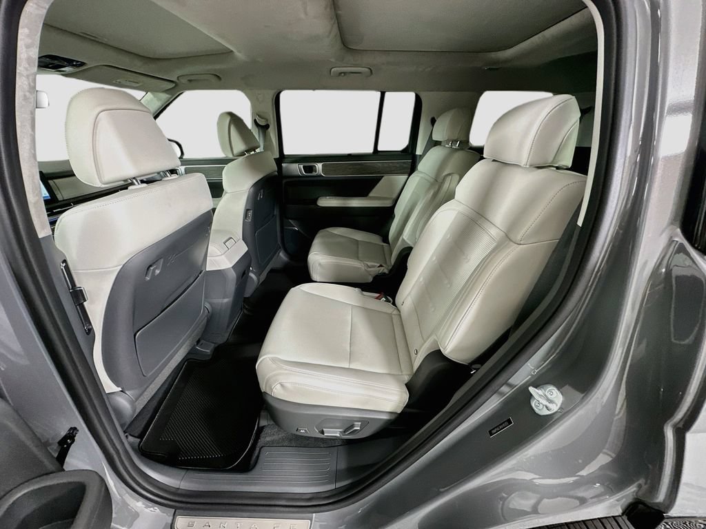 New 2027 Hyundai Santa Fe Calligraphy FWD image 17