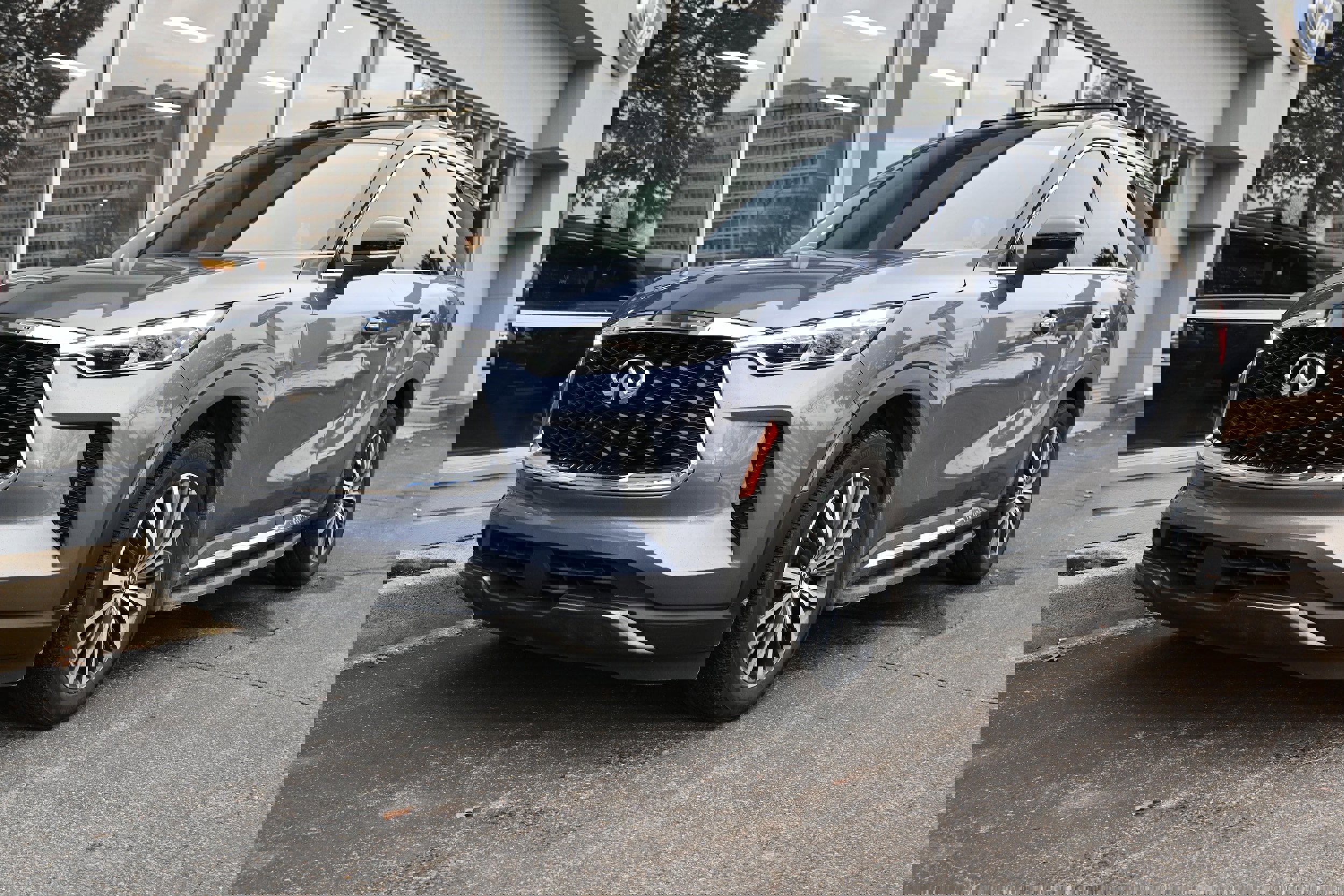 Used 2023 INFINITI QX60 Autograph w/ Cargo Package image 1