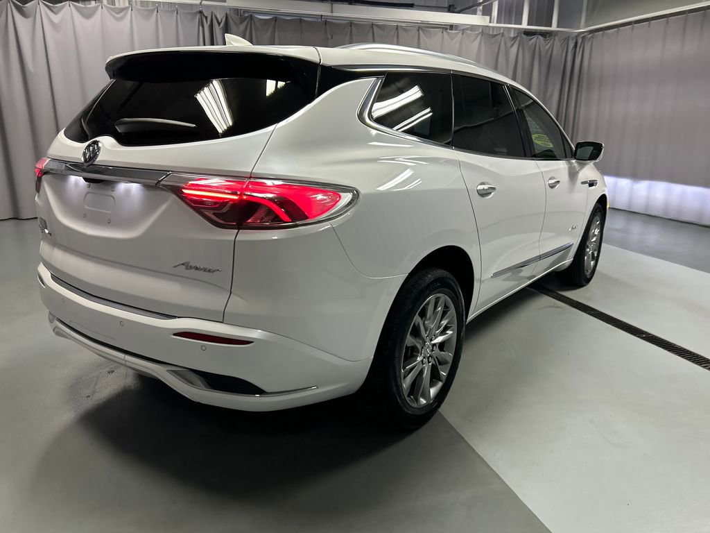 Used 2023 Buick Enclave Avenir w/ Avenir Technology Package AWD/4WD image 7