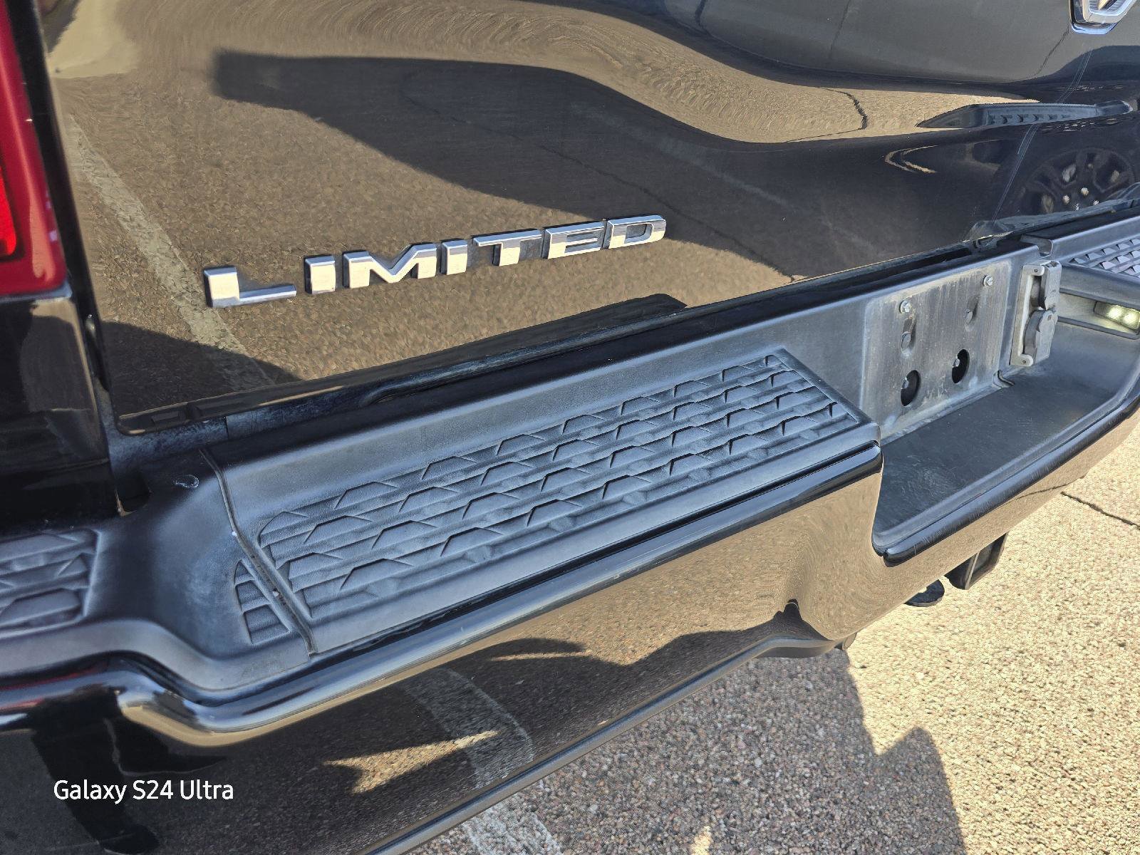 Used 2020 RAM 2500 Limited image 22