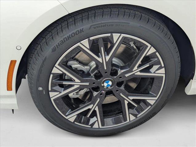 Used 2025 BMW 228i xDrive w/ Technology Package image 9