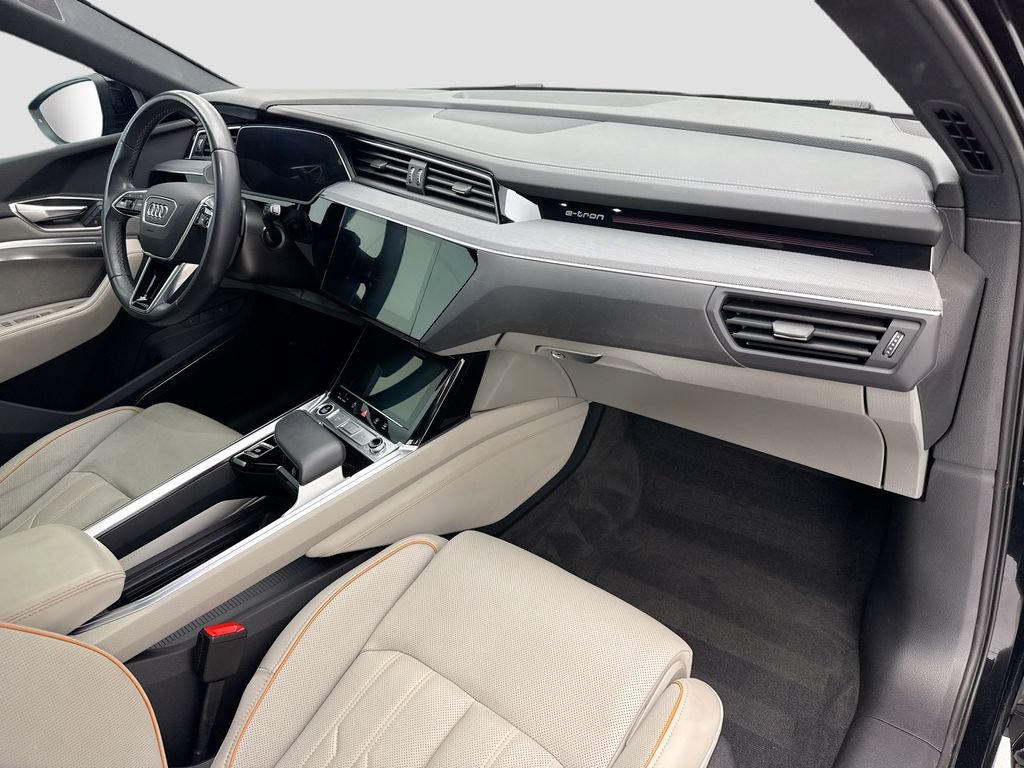 Certified 2024 Audi Q8 e-tron Prestige w/ Prestige Package AWD/4WD image 16