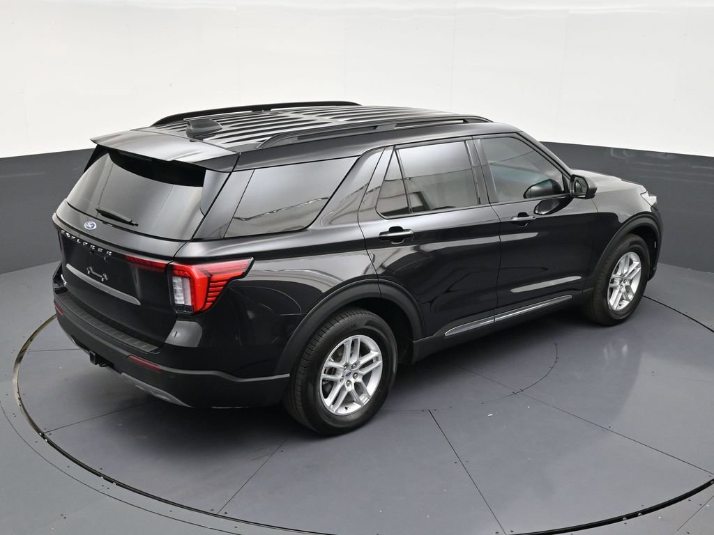 Used 2025 Ford Explorer Active w/ Active Comfort Package RWD image 17