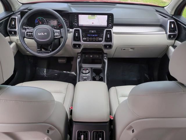 Used 2023 Kia Sorento EX w/ Panoramic Sunroof Package FWD image 15