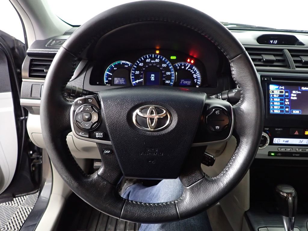 Used 2012 Toyota Camry XLE FWD image 28