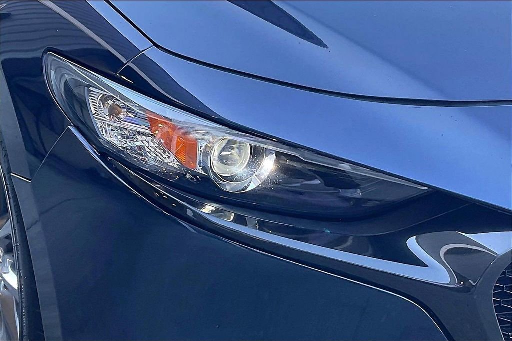 Used 2019 MAZDA MAZDA3 Hatchback w/ Preferred Package FWD image 27