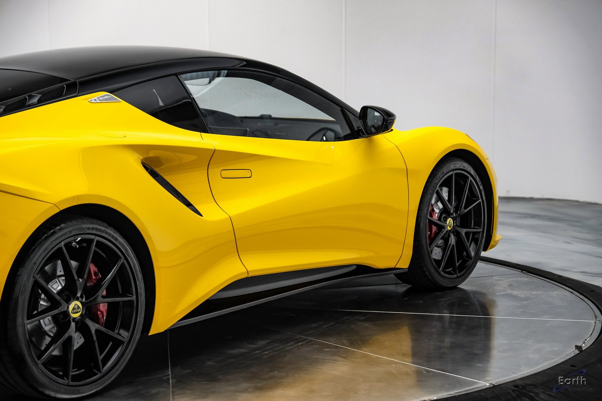 Used 2024 Lotus Emira First Edition image 18