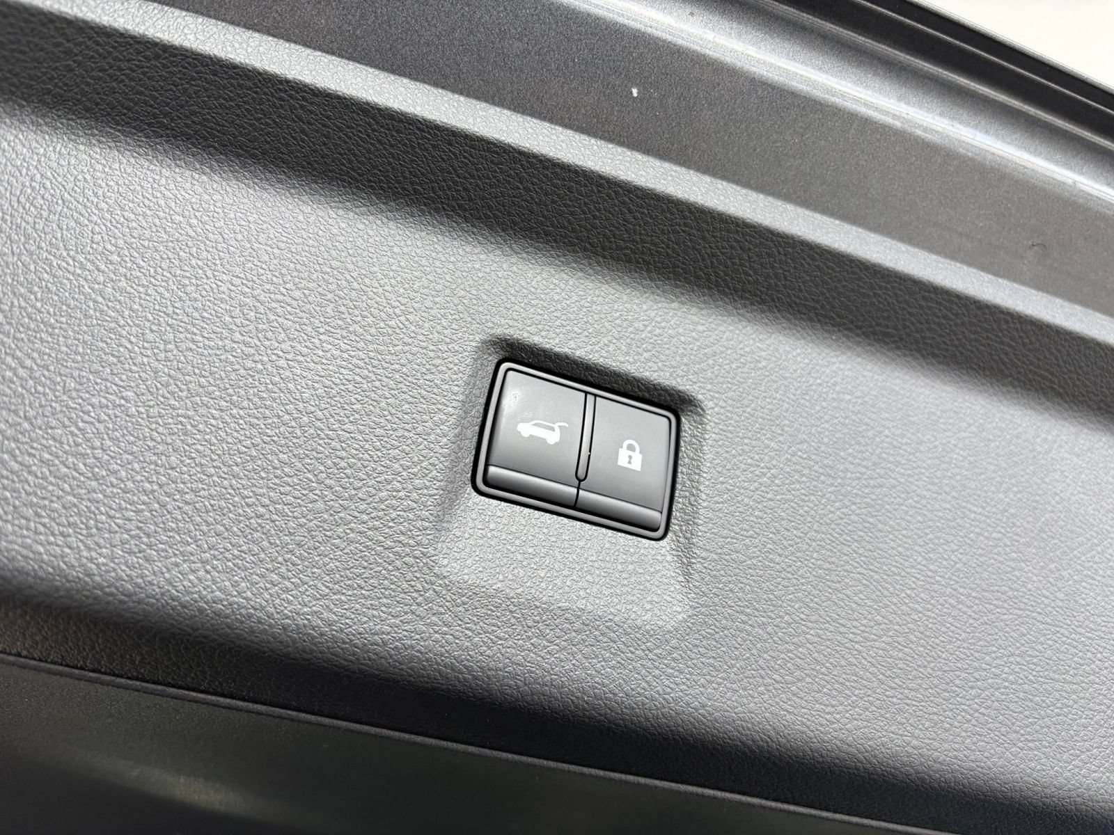 Used 2026 INFINITI QX60 Luxe FWD image 24