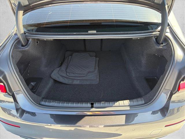 Used 2023 BMW 530i image 6