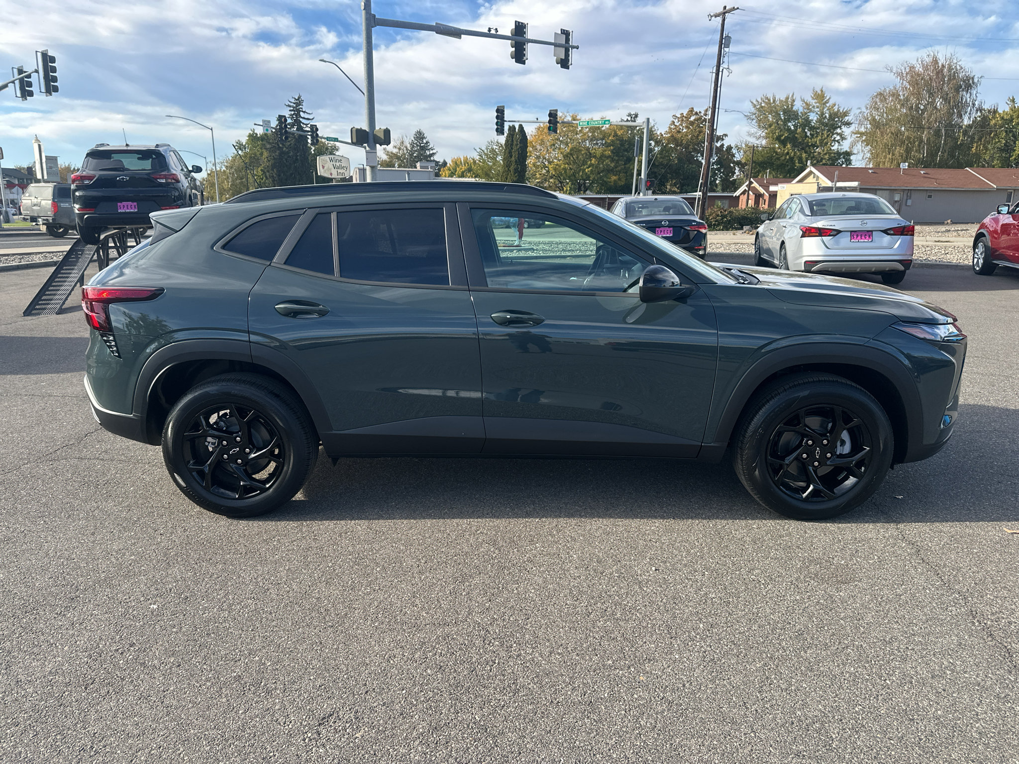 New 2026 Chevrolet Trax LT w/ Driver Confidence Package FWD image 6