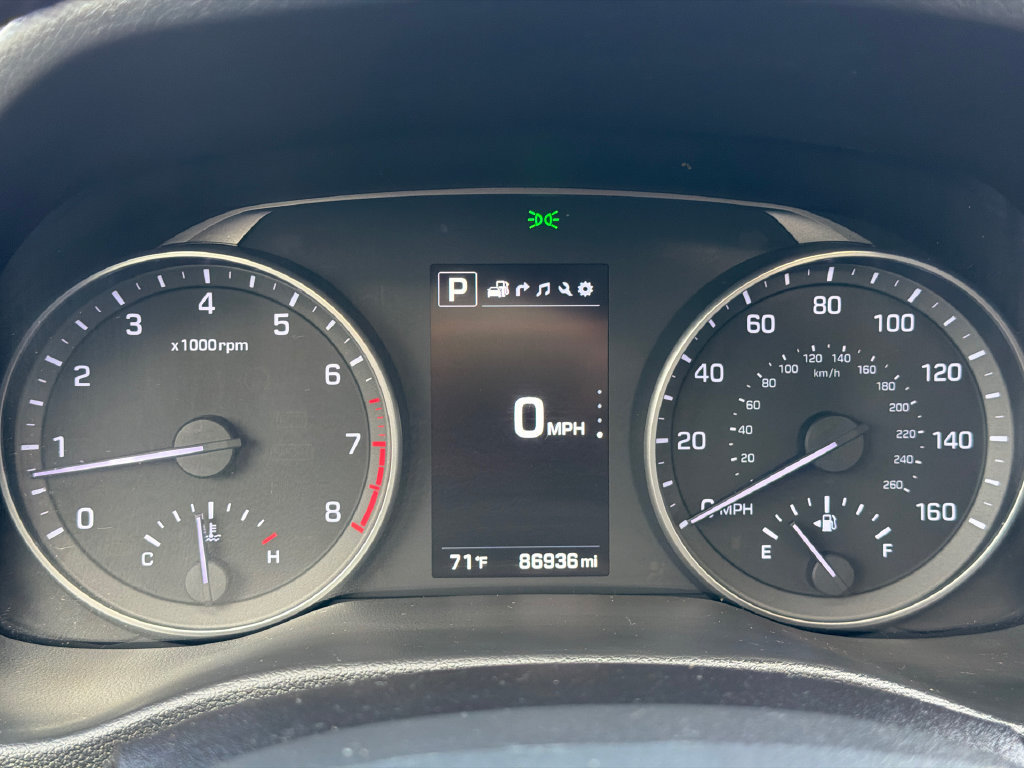 Used 2017 Hyundai Elantra Limited w/ Limited Tech Package 04 FWD image 23
