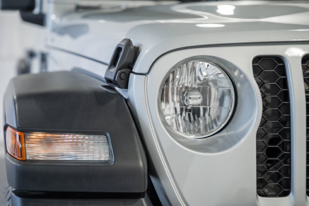 Used 2024 Jeep Wrangler Unlimited Sport AWD/4WD image 9
