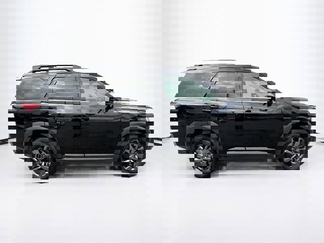 Certified 2025 Nissan Pathfinder SV image 4