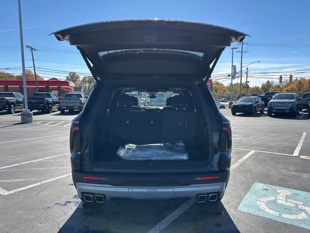 New 2026 Chevrolet Traverse Z71 w/ Enhanced Driving Package image 4