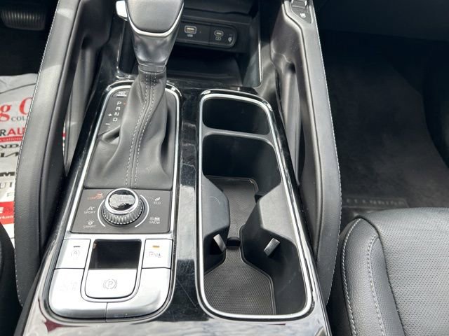 Used 2025 Kia Telluride EX w/ EX Captain's Chair Package AWD/4WD image 34
