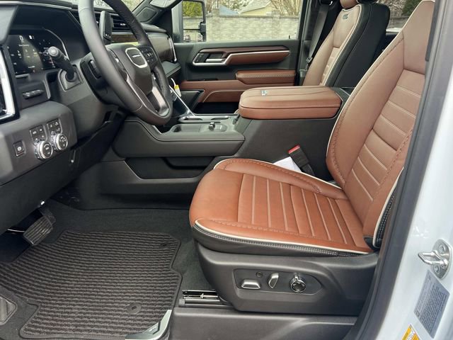 New 2026 GMC Sierra 2500 Denali Ultimate image 17