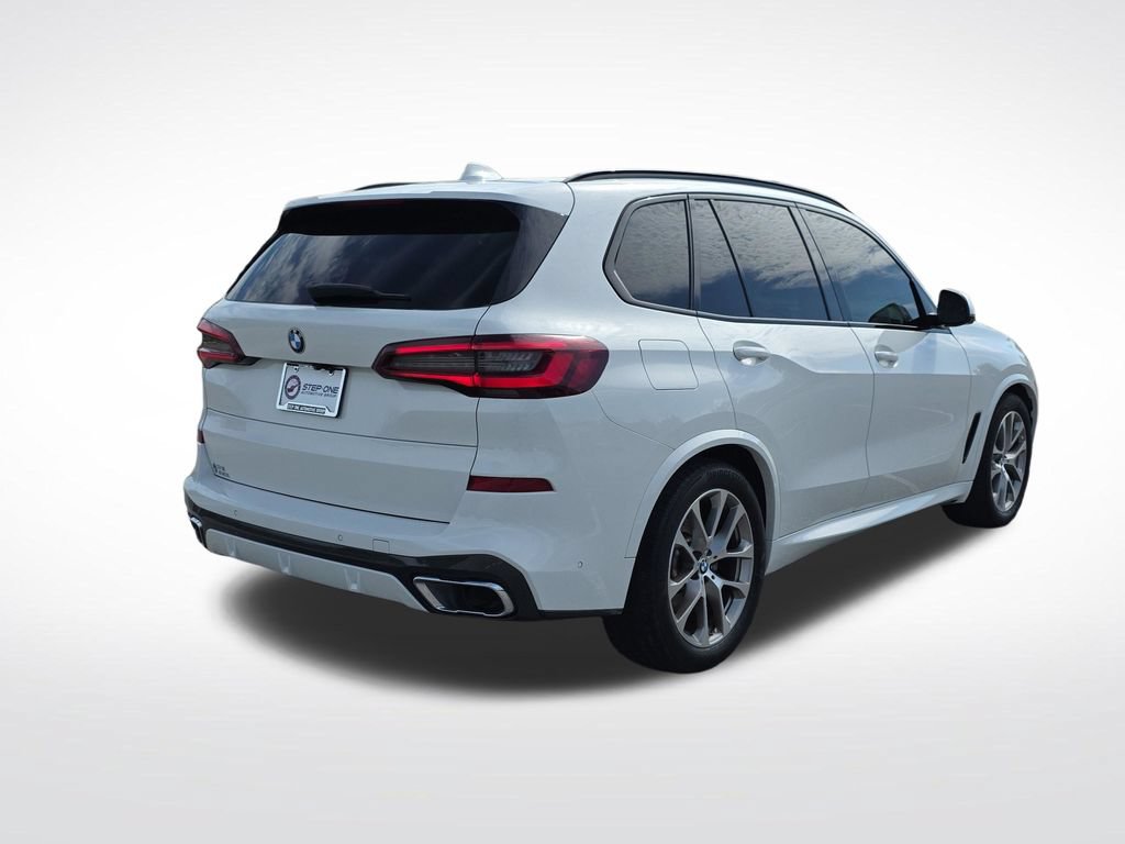 Used 2022 BMW X5 xDrive40i w/ M Sport Package AWD/4WD image 7