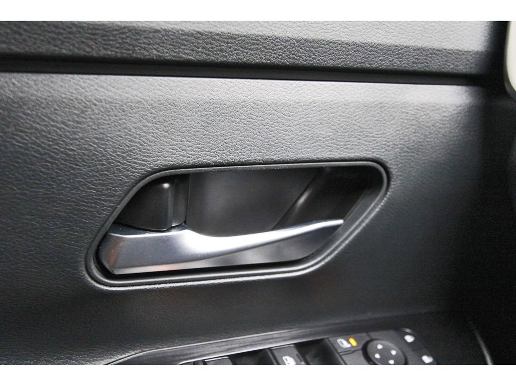 Used 2026 Nissan Kicks SV FWD image 20