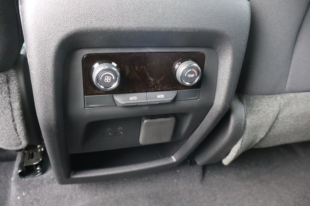 New 2026 Chevrolet Traverse LT w/ Driver Confidence Package image 23