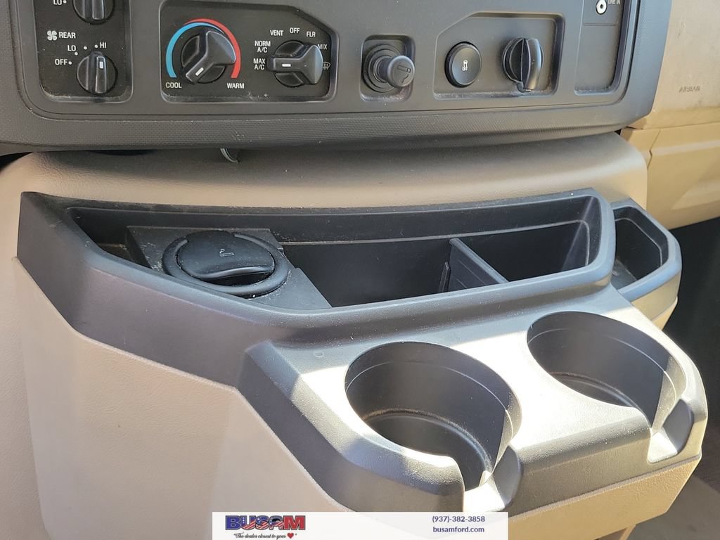 Used 2009 Ford E-350 and Econoline 350 XLT RWD image 26