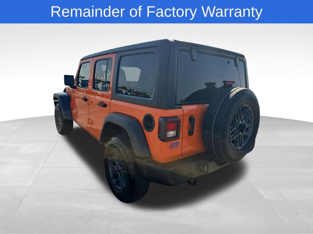Used 2025 Jeep Wrangler Unlimited Sport AWD/4WD image 4