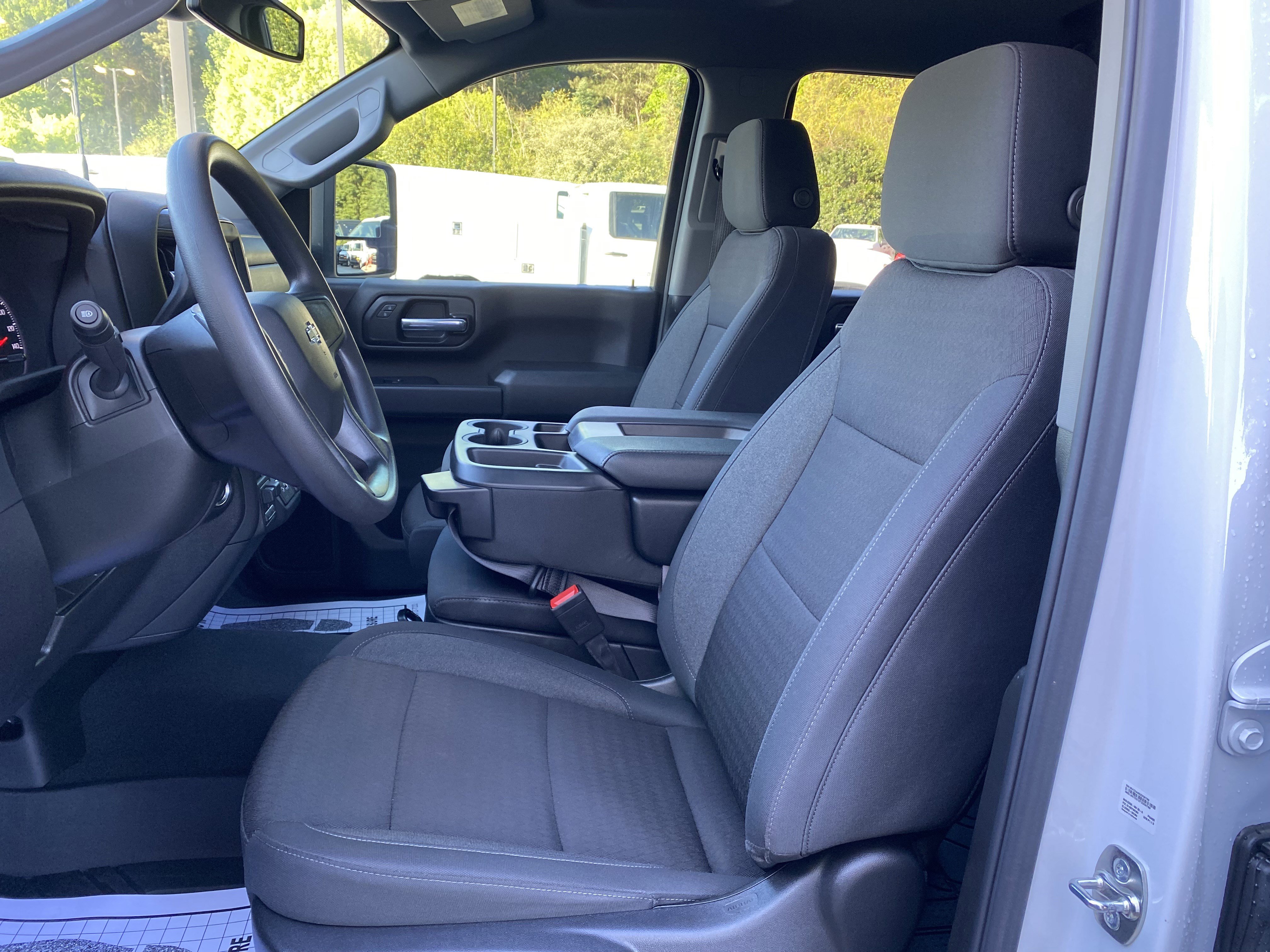 Used 2026 Chevrolet Silverado 2500 Custom w/ Custom Value Package image 16