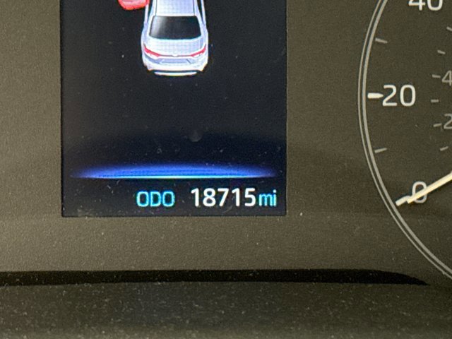 Used 2024 Toyota Corolla LE FWD image 9