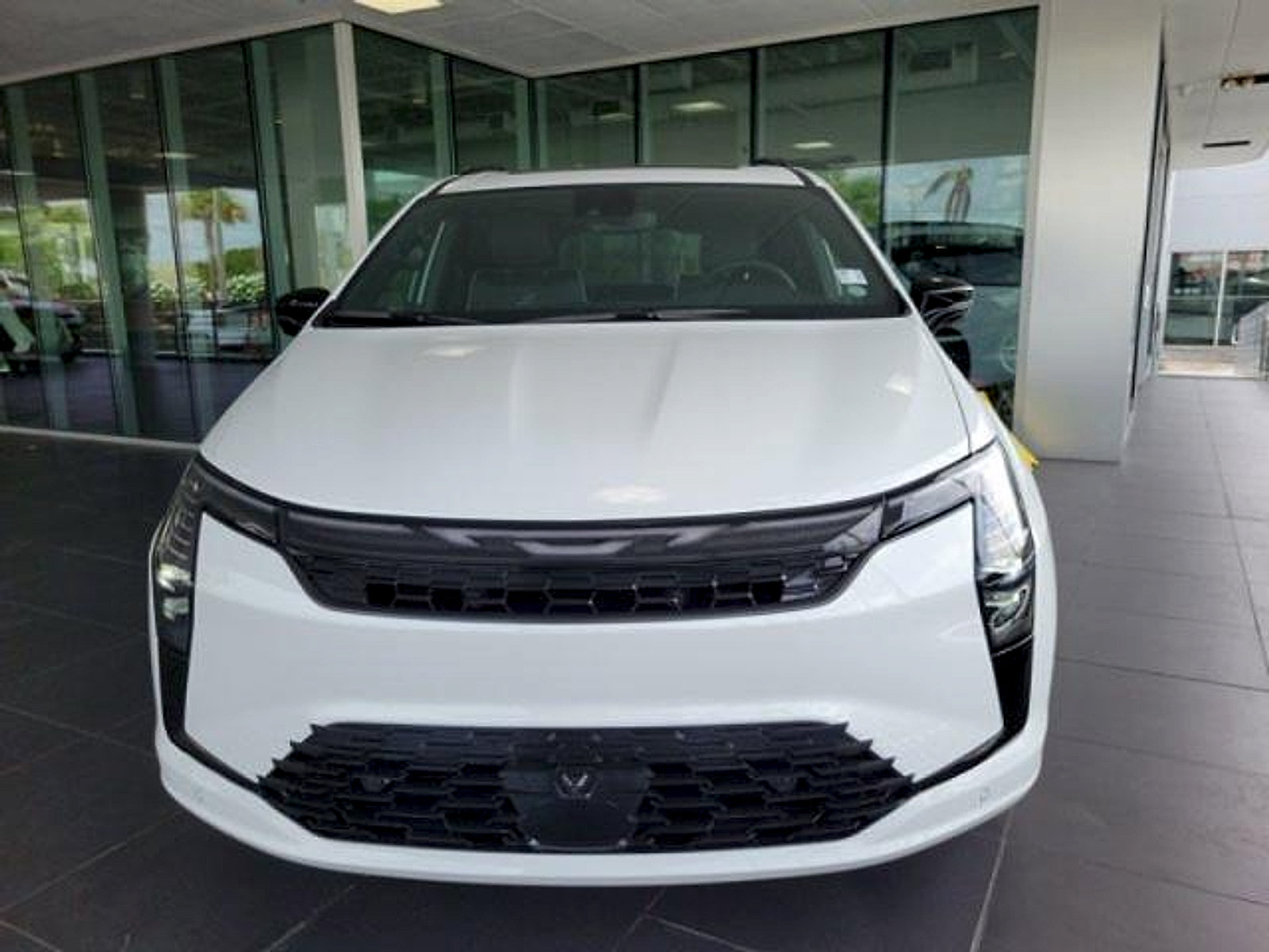 New 2027 Chrysler Pacifica Limited FWD image 2