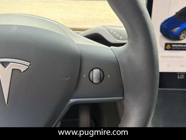 Used 2024 Tesla Model Y Long Range AWD/4WD image 26