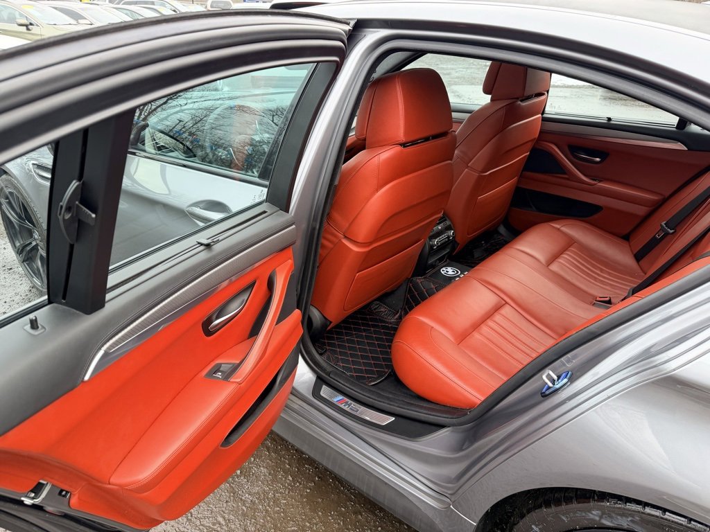 Used 2014 BMW M5 image 30