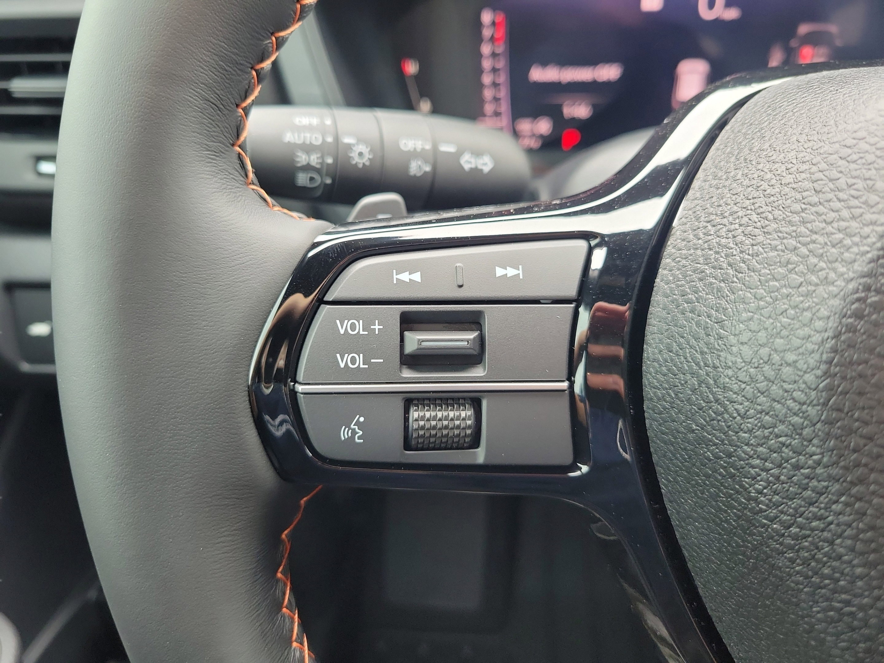 New 2026 Honda Pilot Sport image 28