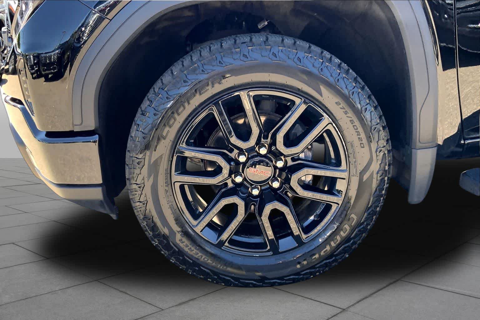 Used 2023 GMC Sierra 1500 Elevation AWD/4WD image 11