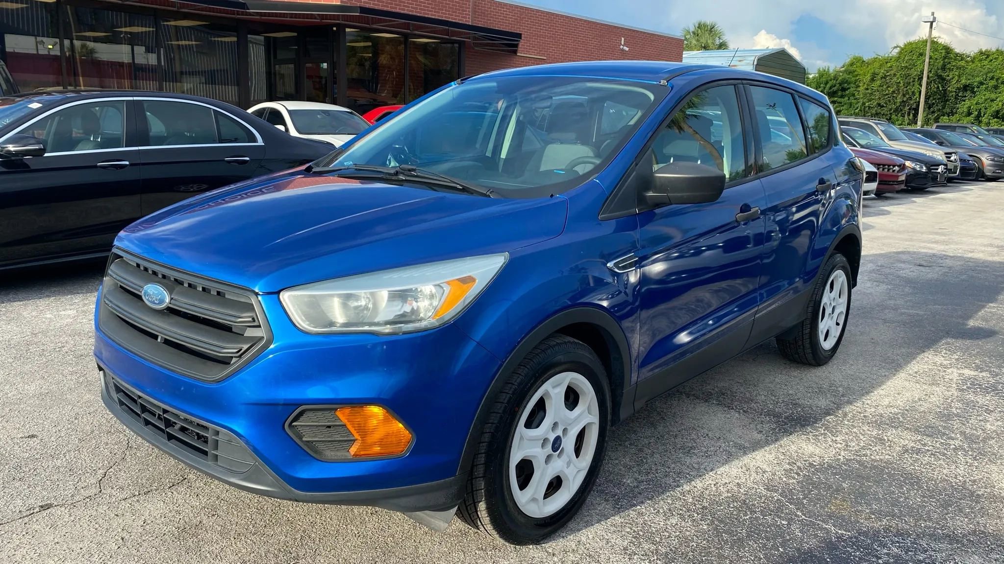 Used 2017 Ford Escape S image 4