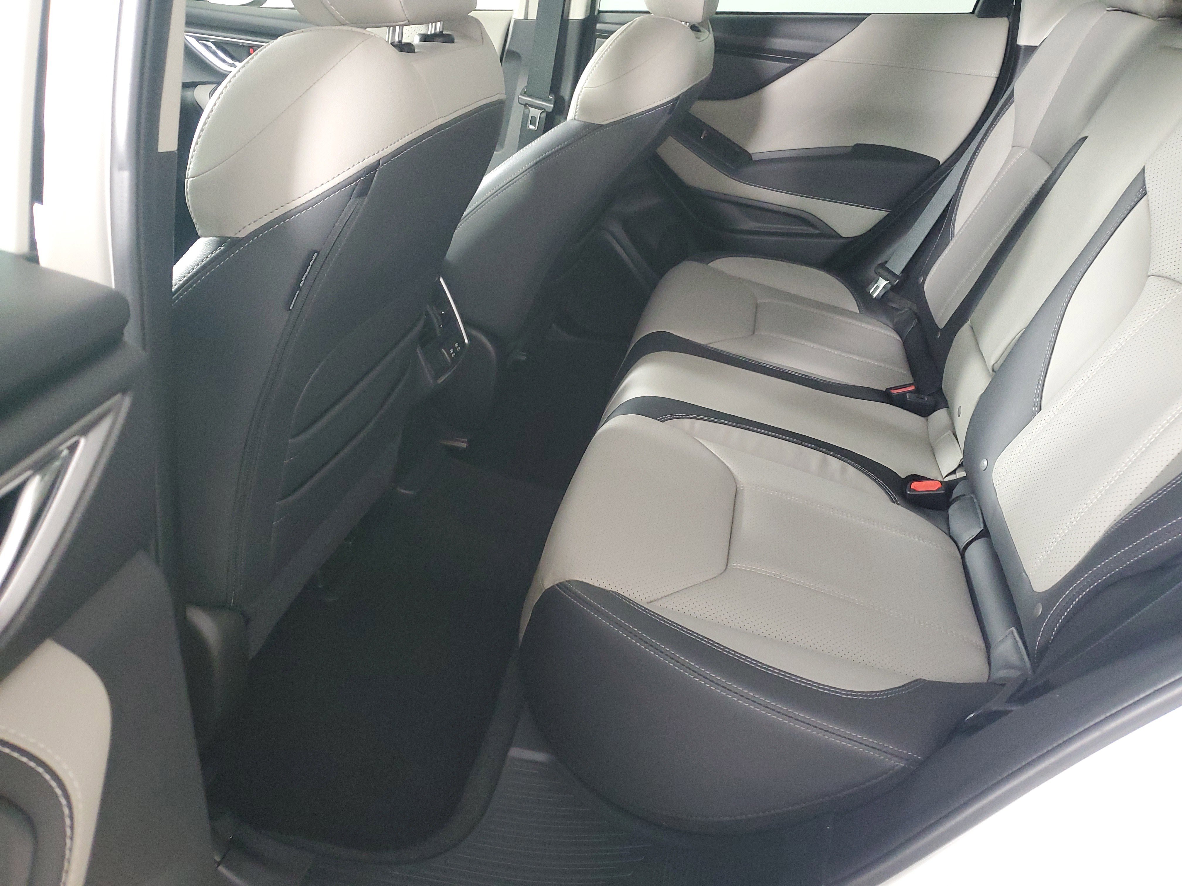 Used 2023 Subaru Forester Limited image 13