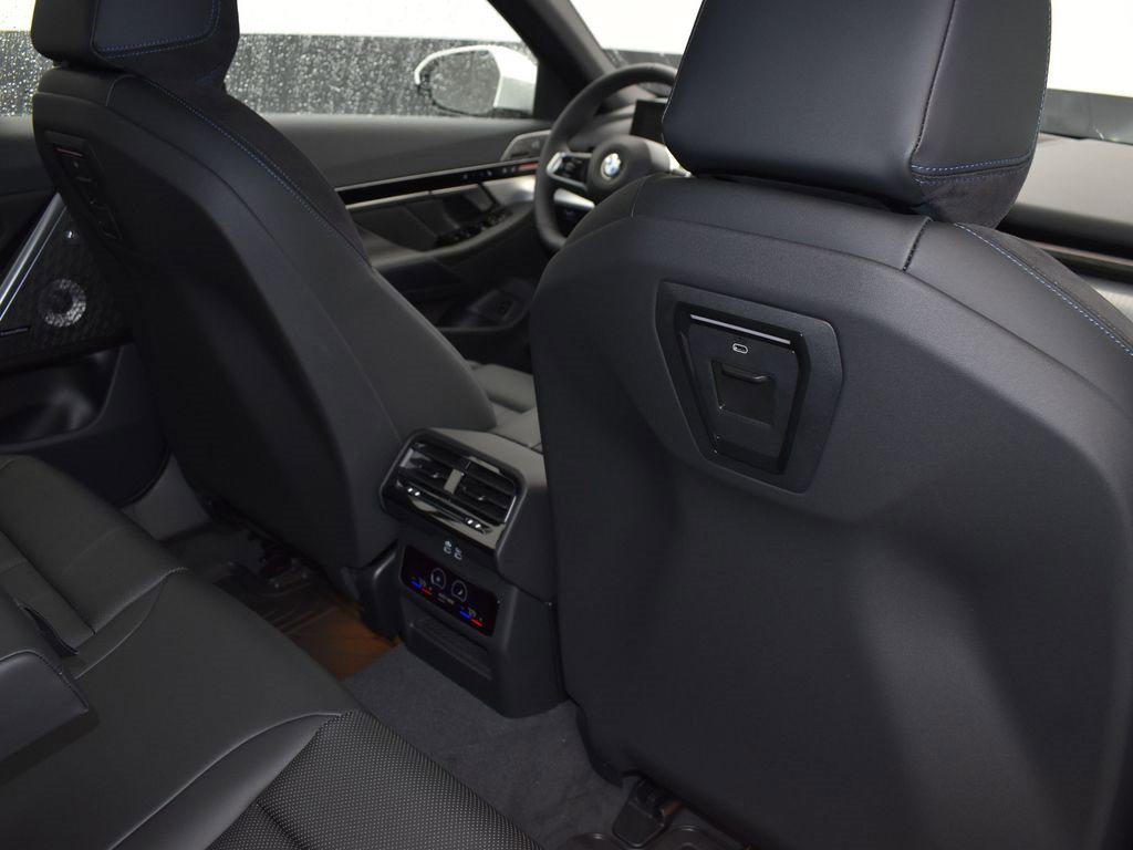 New 2026 BMW 530i w/ M Sport Package image 19