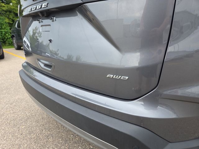 Used 2023 Ford Edge SEL image 36