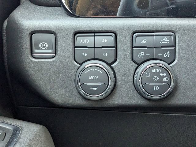 Used 2025 Chevrolet Silverado 1500 LTZ image 21