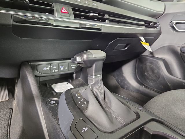 Certified 2025 Kia K4 EX FWD image 19