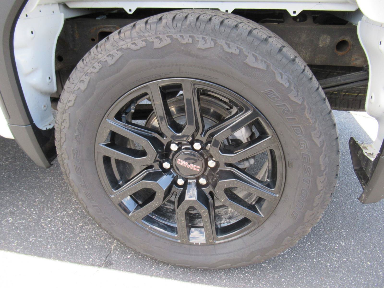Certified 2024 GMC Sierra 1500 Elevation AWD/4WD image 8