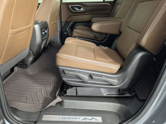 Used 2024 Chevrolet Suburban High Country AWD/4WD image 30