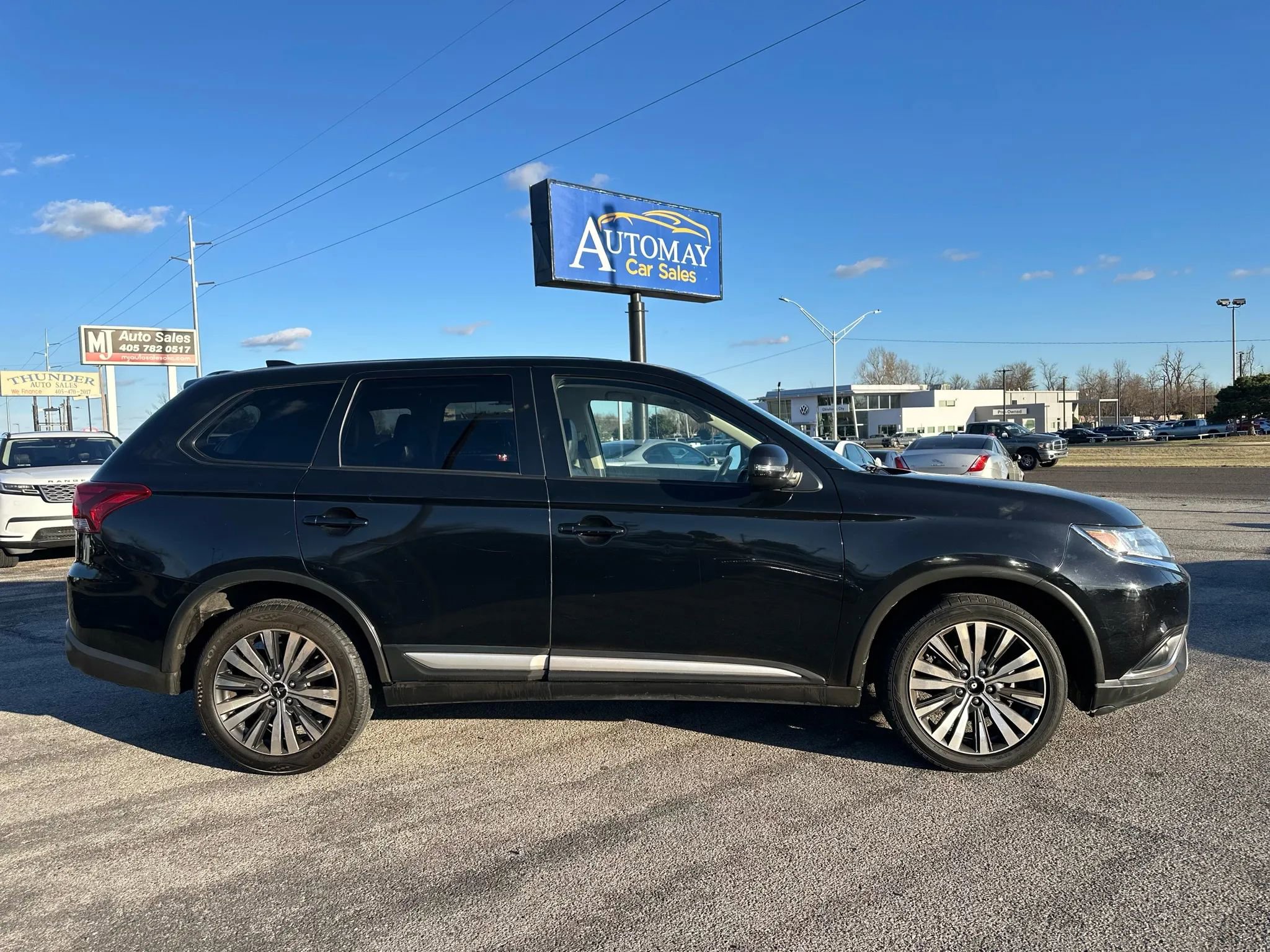 Used 2019 Mitsubishi Outlander SE image 5