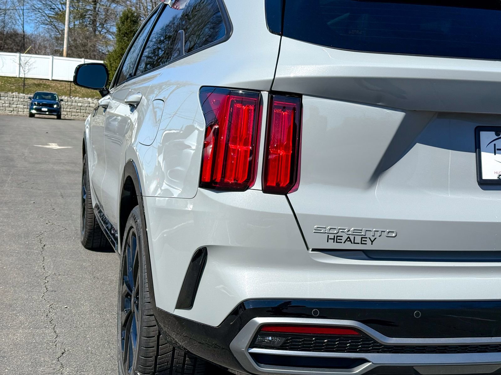 Certified 2023 Kia Sorento SX image 9