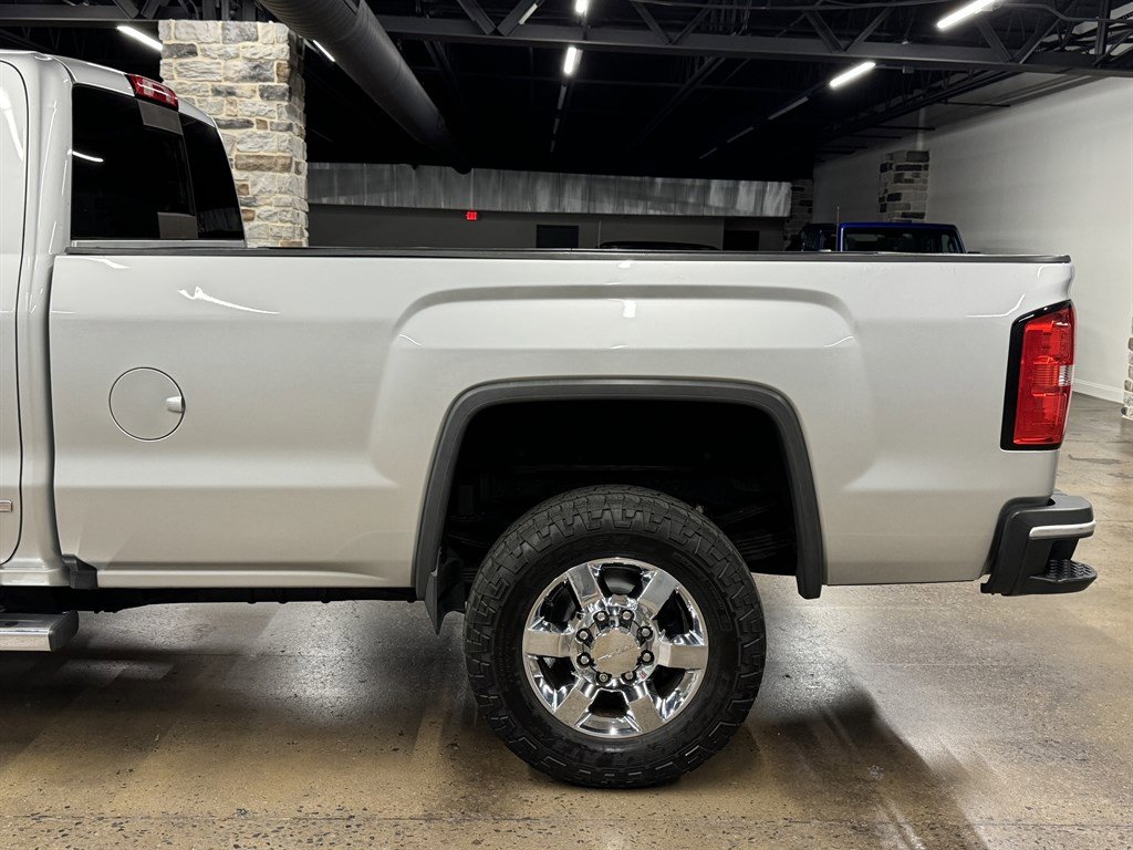 Used 2017 GMC Sierra 3500 Denali w/ Duramax Plus Package AWD/4WD image 8