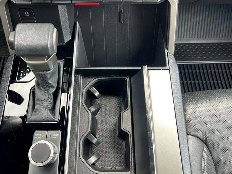 Used 2025 Toyota Sequoia SR5 image 39