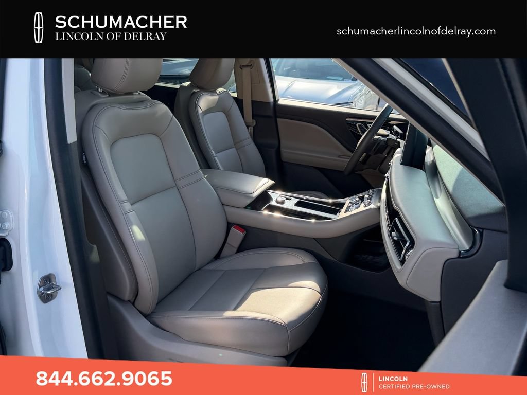 Certified 2023 Lincoln Aviator 2WD w/ Premium Package image 18