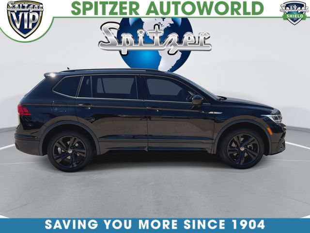 Used 2024 Volkswagen Tiguan SE R-Line AWD/4WD image 10