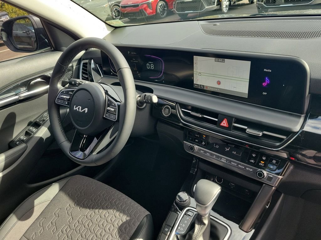 New 2026 Kia Seltos S FWD image 8