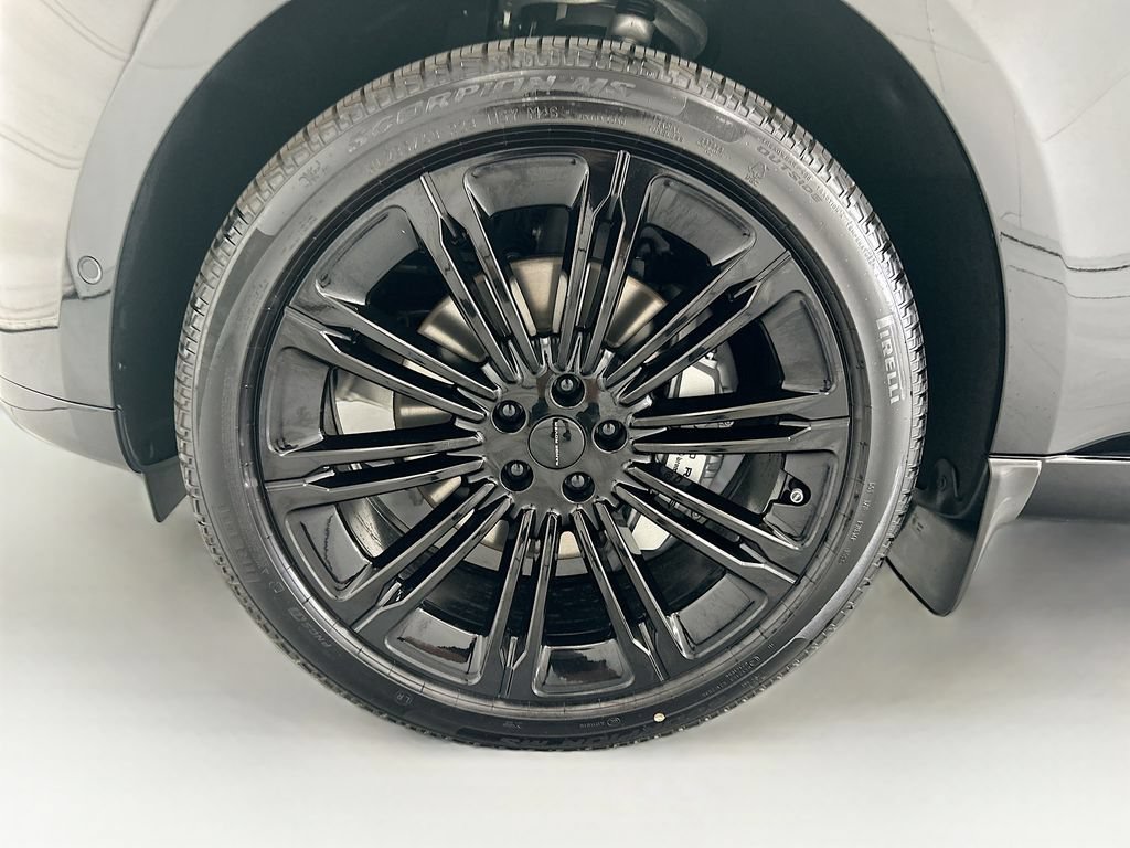New 2026 Land Rover Range Rover SE AWD/4WD image 29