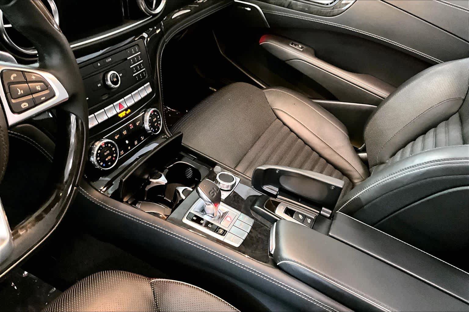 Used 2018 Mercedes-Benz SL 550 image 16