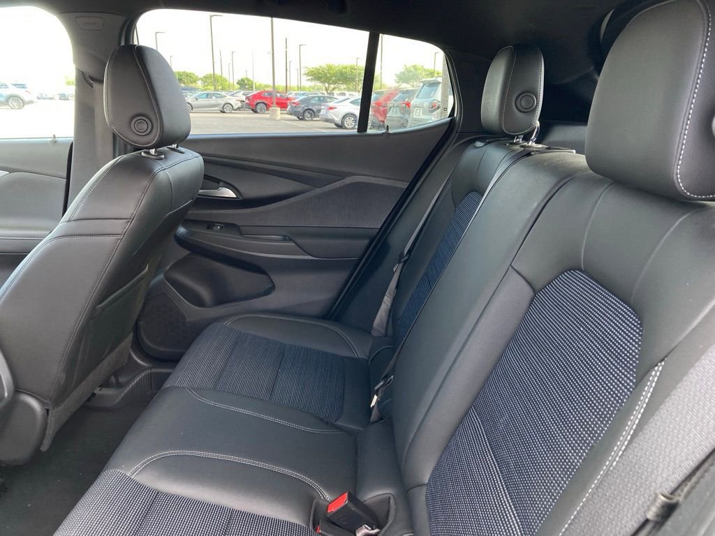 Used 2025 Buick Envista Preferred image 11